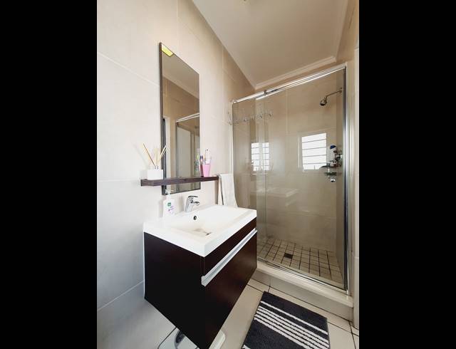 3 BEDROOM APARTMENT RENTED IN FOURWAYS